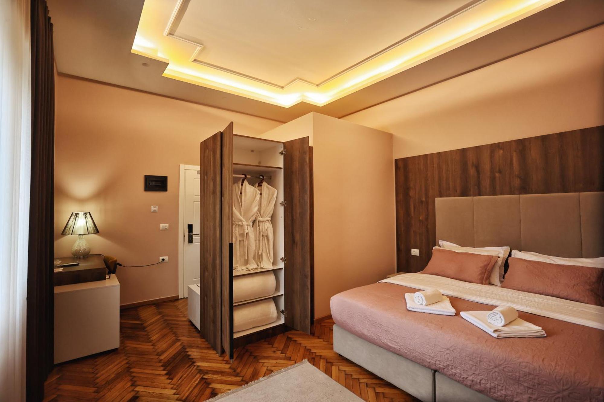 Vila Casablanca - Boutique Hotel & Restaurant Shkodra Kültér fotó