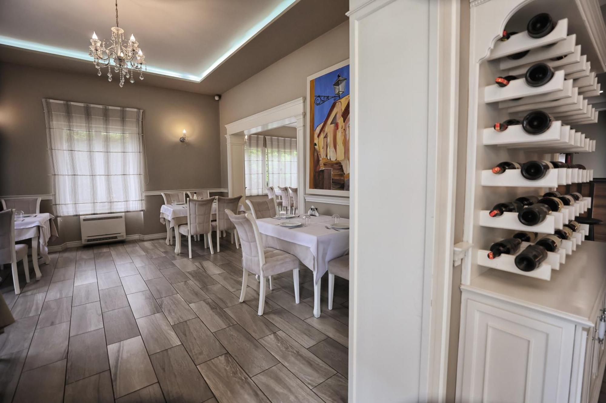 Vila Casablanca - Boutique Hotel & Restaurant Shkodra Kültér fotó
