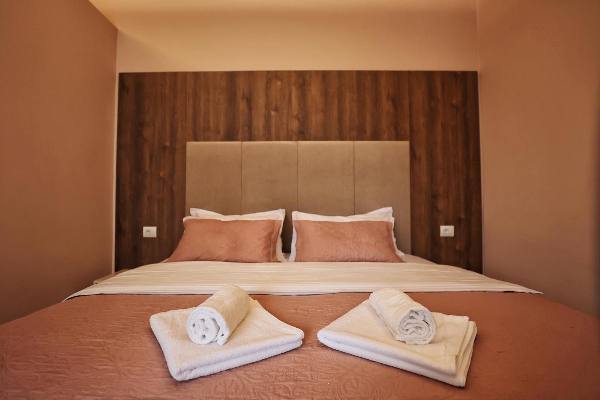 Vila Casablanca - Boutique Hotel & Restaurant Shkodra Kültér fotó
