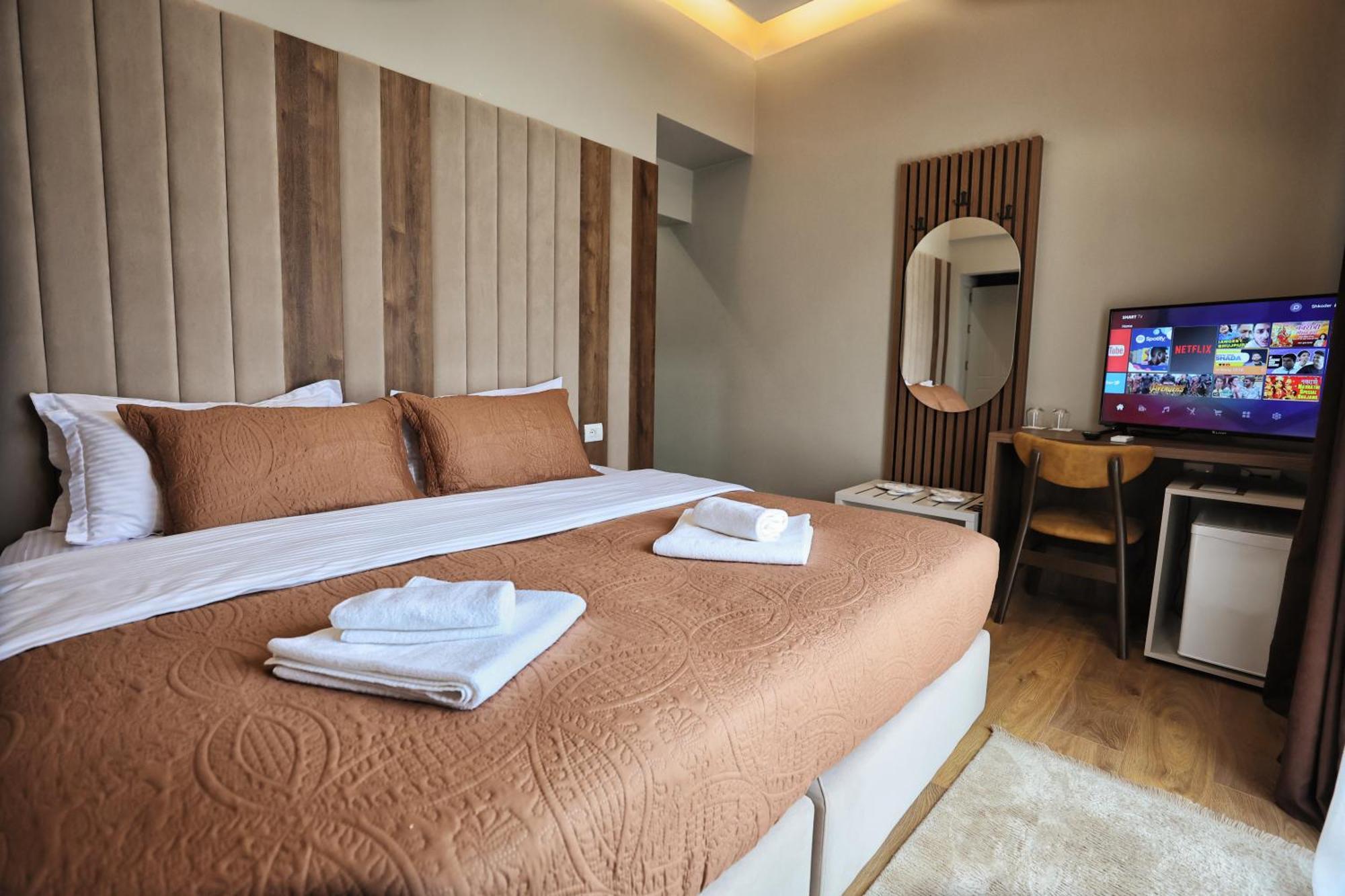 Vila Casablanca - Boutique Hotel & Restaurant Shkodra Kültér fotó