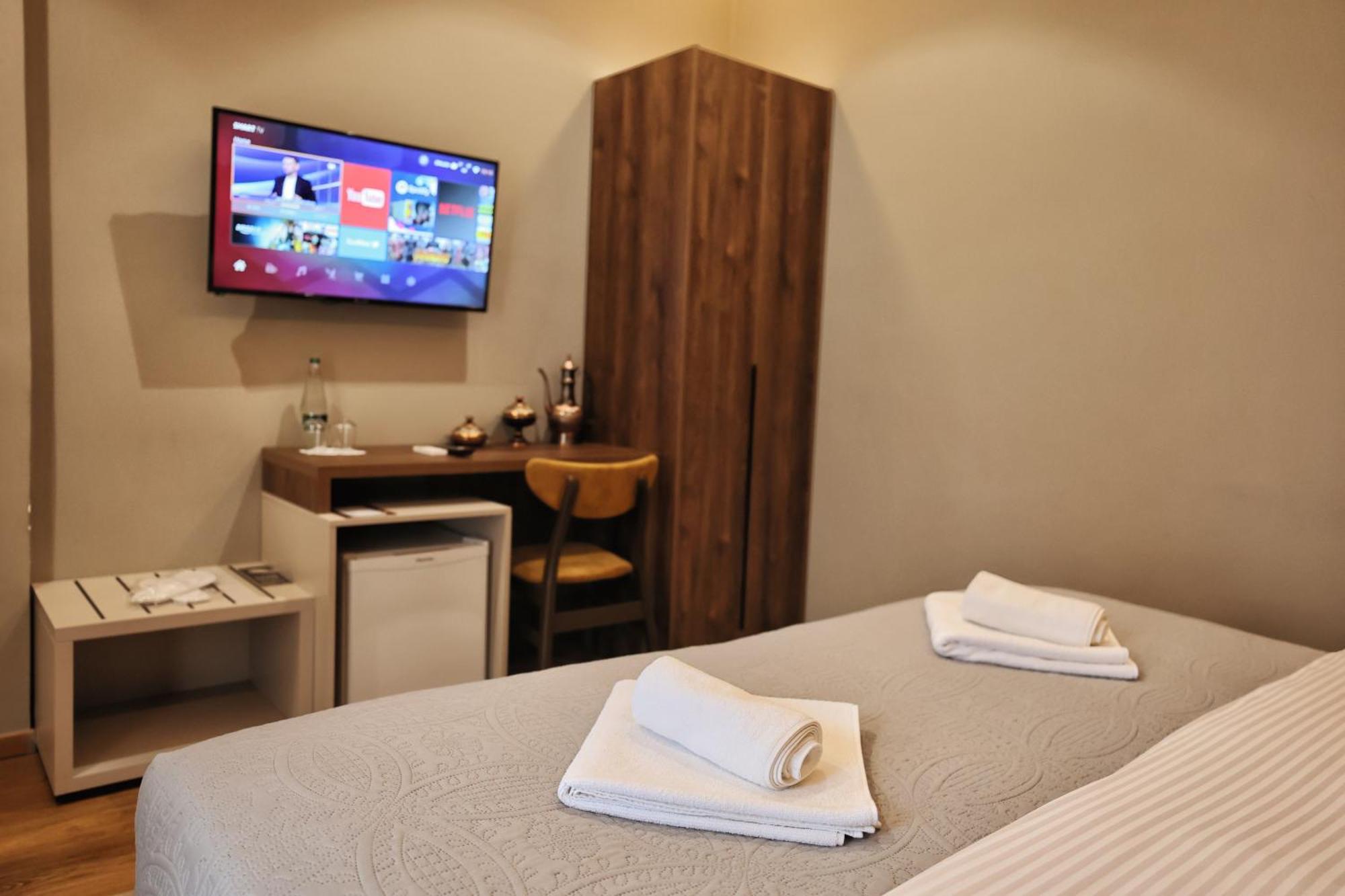 Vila Casablanca - Boutique Hotel & Restaurant Shkodra Kültér fotó
